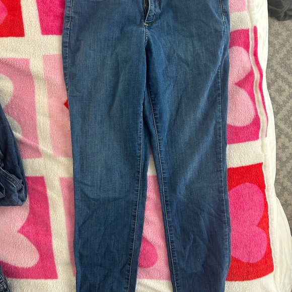 Universal Thread High Rise Skinny Jeans - Picture 3 of 3